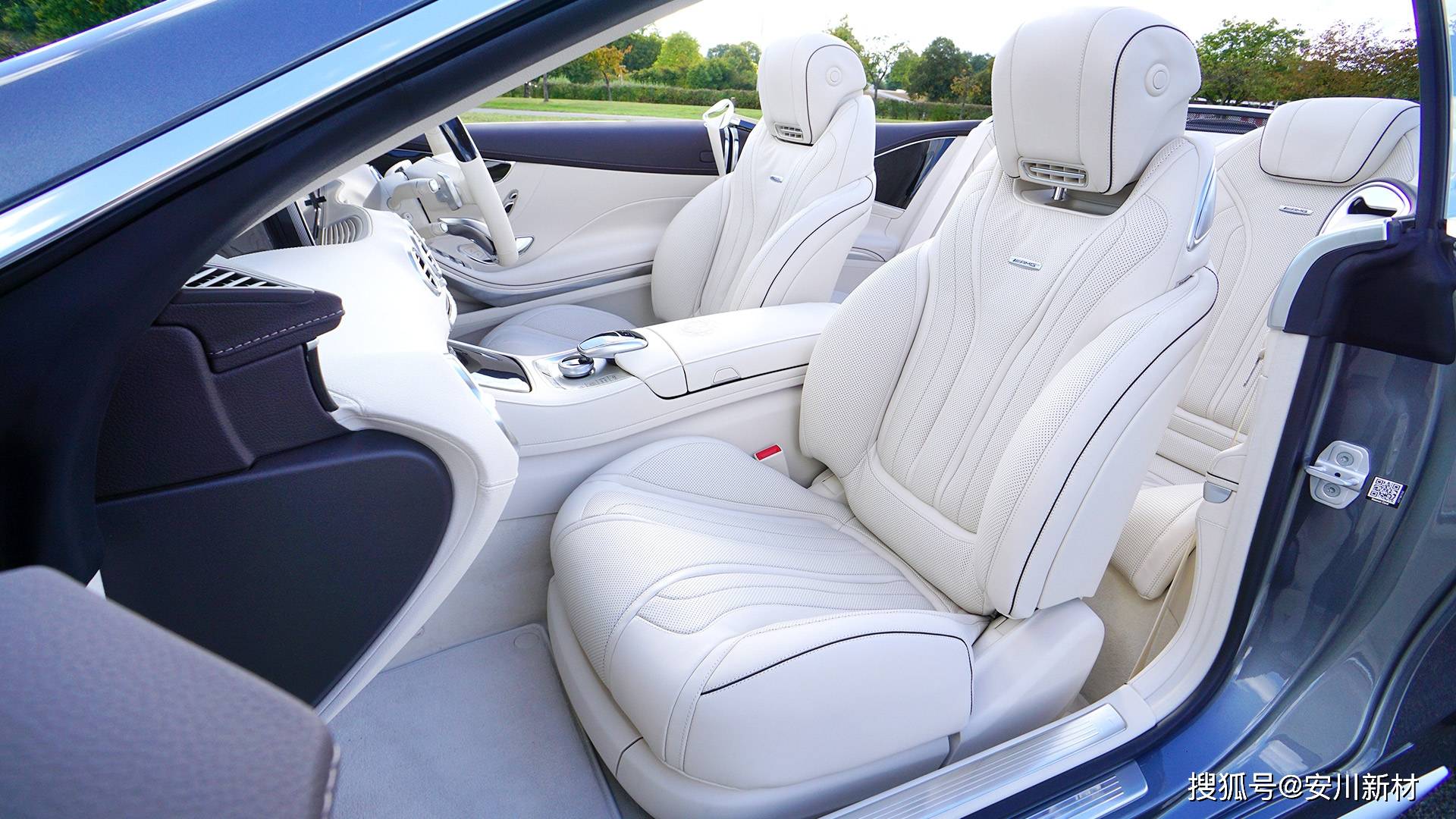 聚氨酯胶粘剂在汽车内饰件中的应用 粘合、美化与安全的艺术